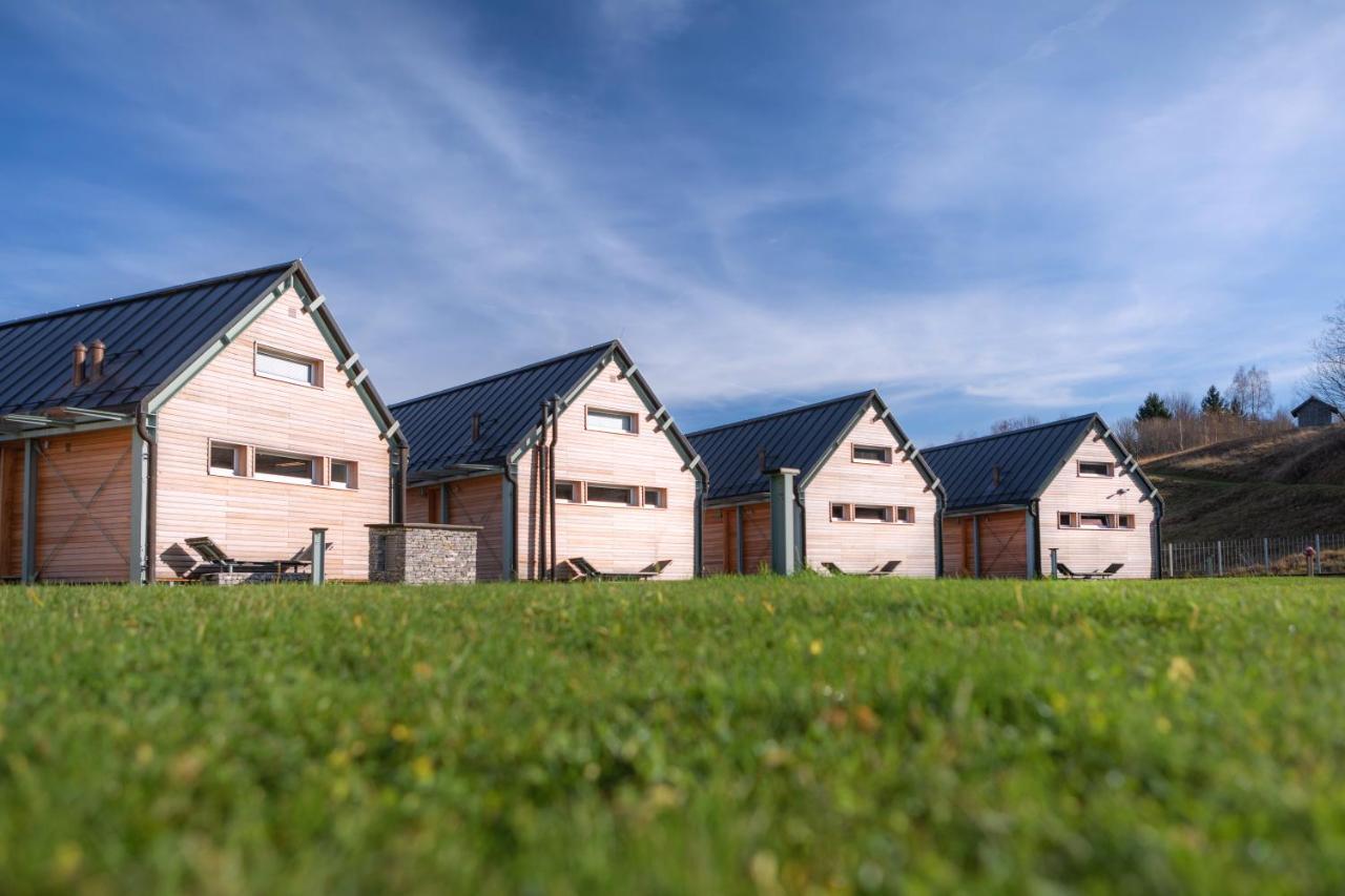 Nebesa Chalets コバリード エクステリア 写真